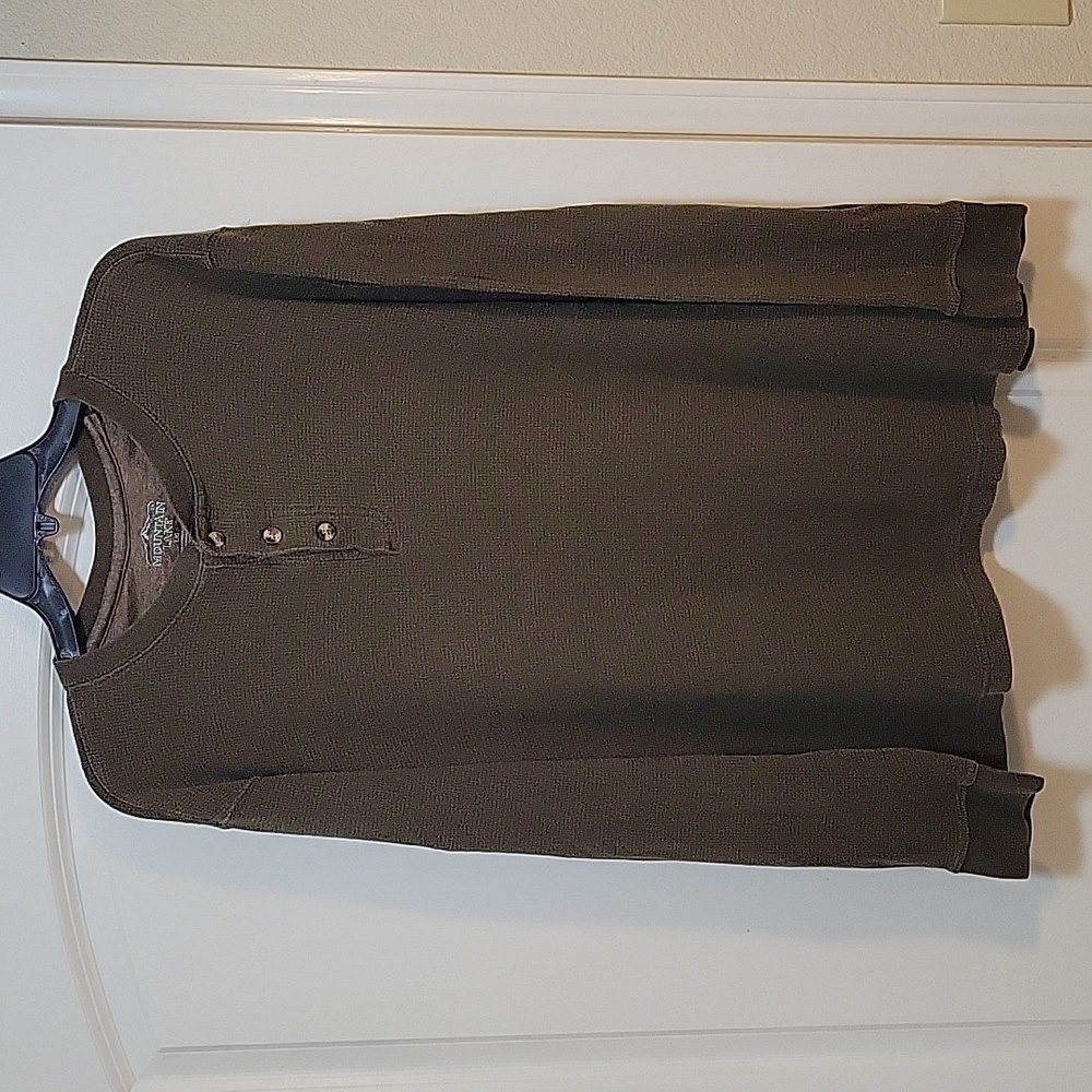 Mountain Lake waffle knit Henley, size large, olive green